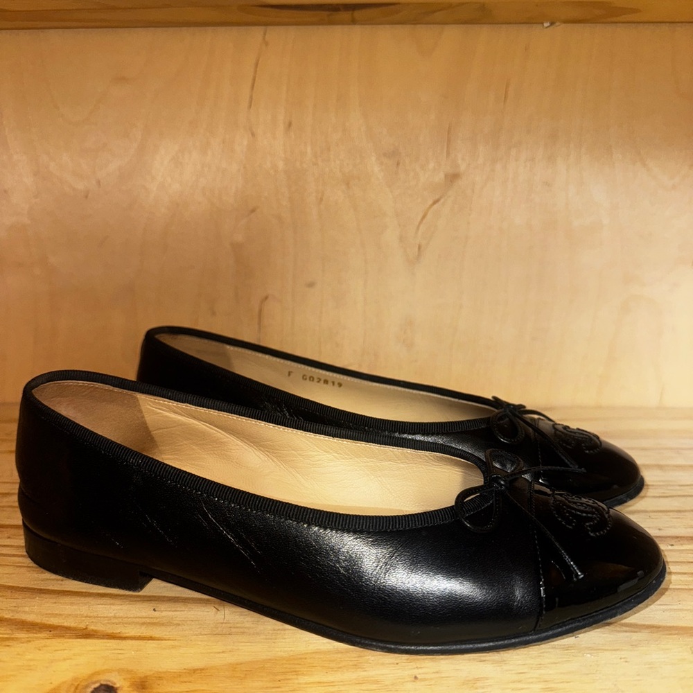 Chanel black  Women's Ballet Flats